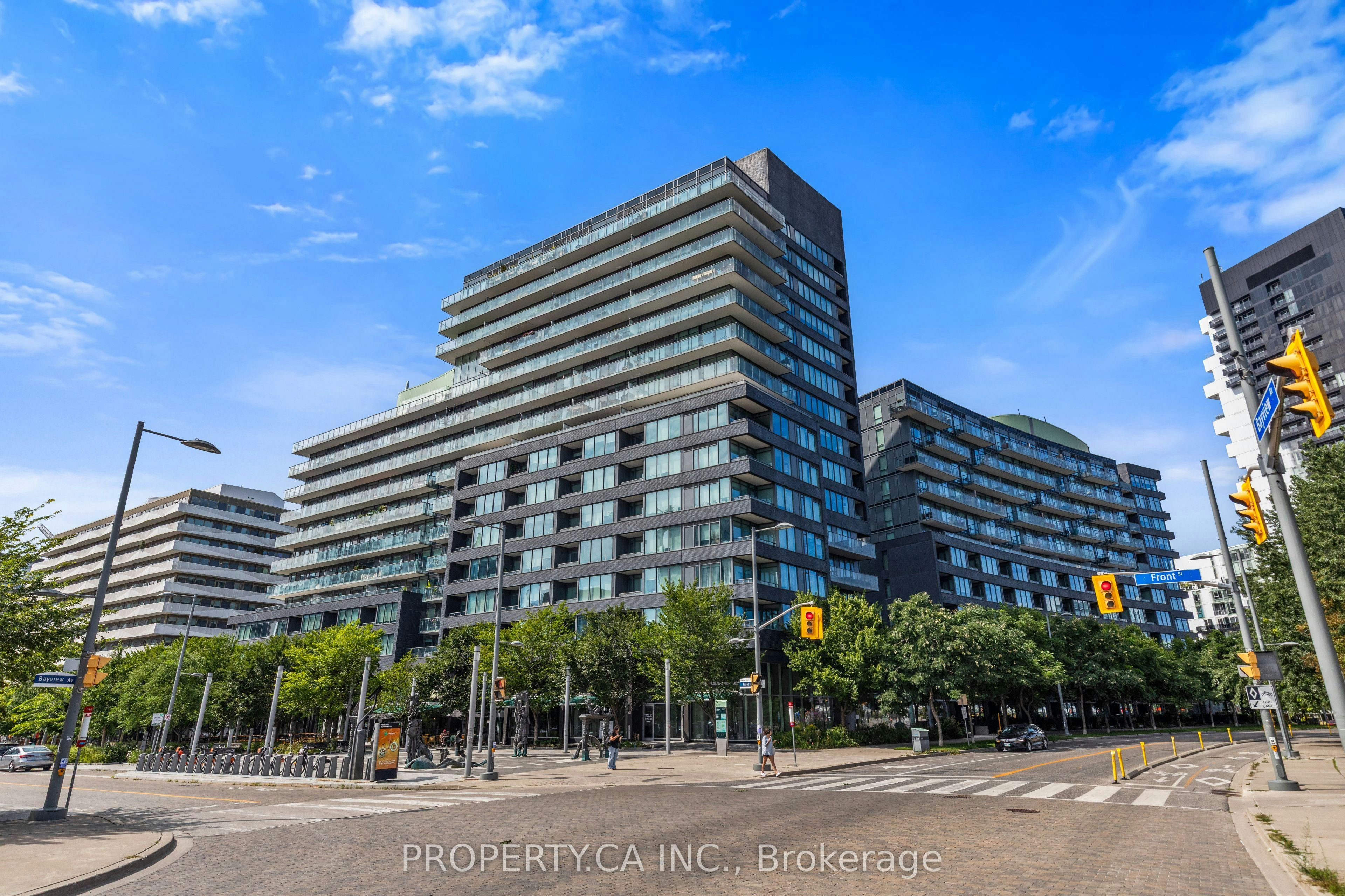 N122-120 Bayview Avenue, Toronto, ON, M5A 0G4