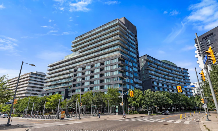 N122-120 Bayview Avenue