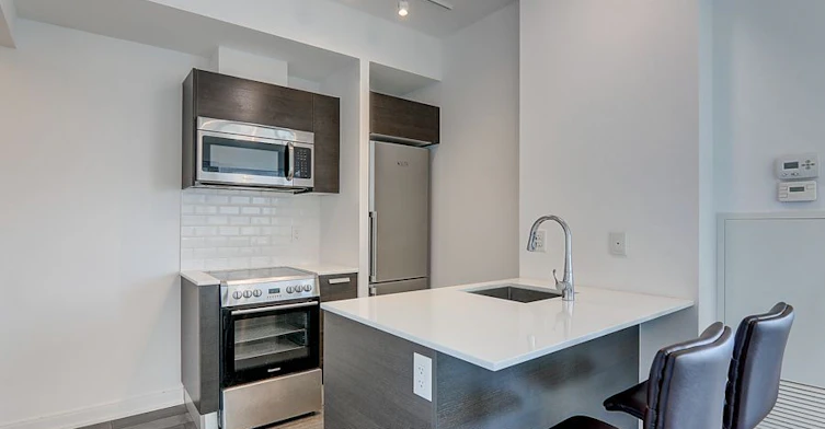 2209-42 Charles Street E, Toronto, ON, M4Y 1N3 - 10