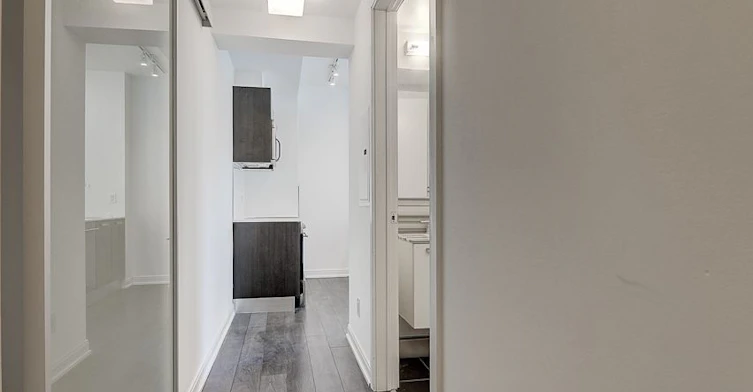2209-42 Charles Street E, Toronto, ON, M4Y 1N3 - 6