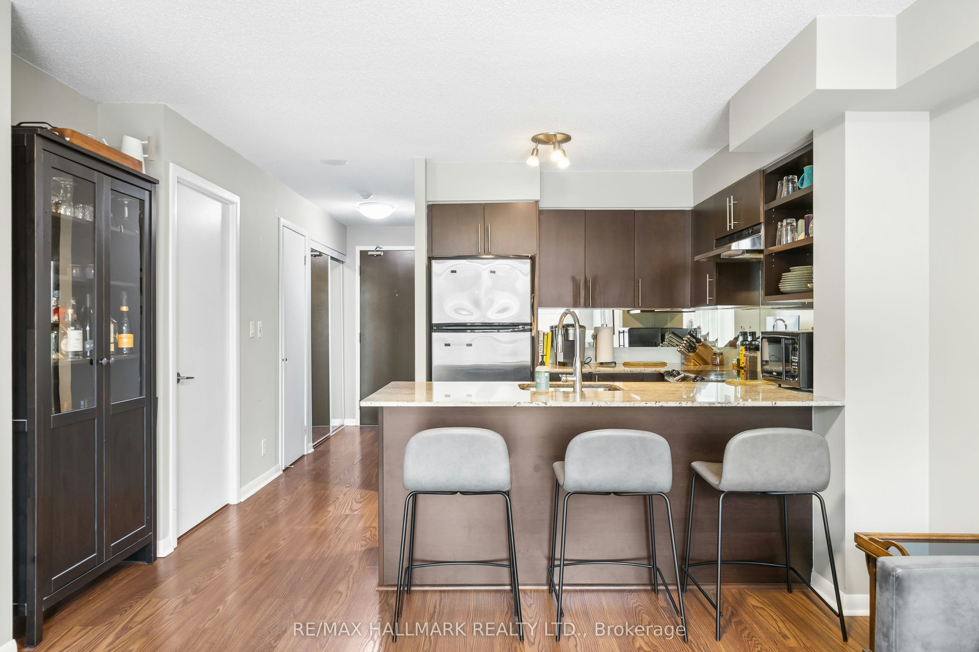 715-96 St Patrick Street, Toronto, ON, M5T 1V2 - 17