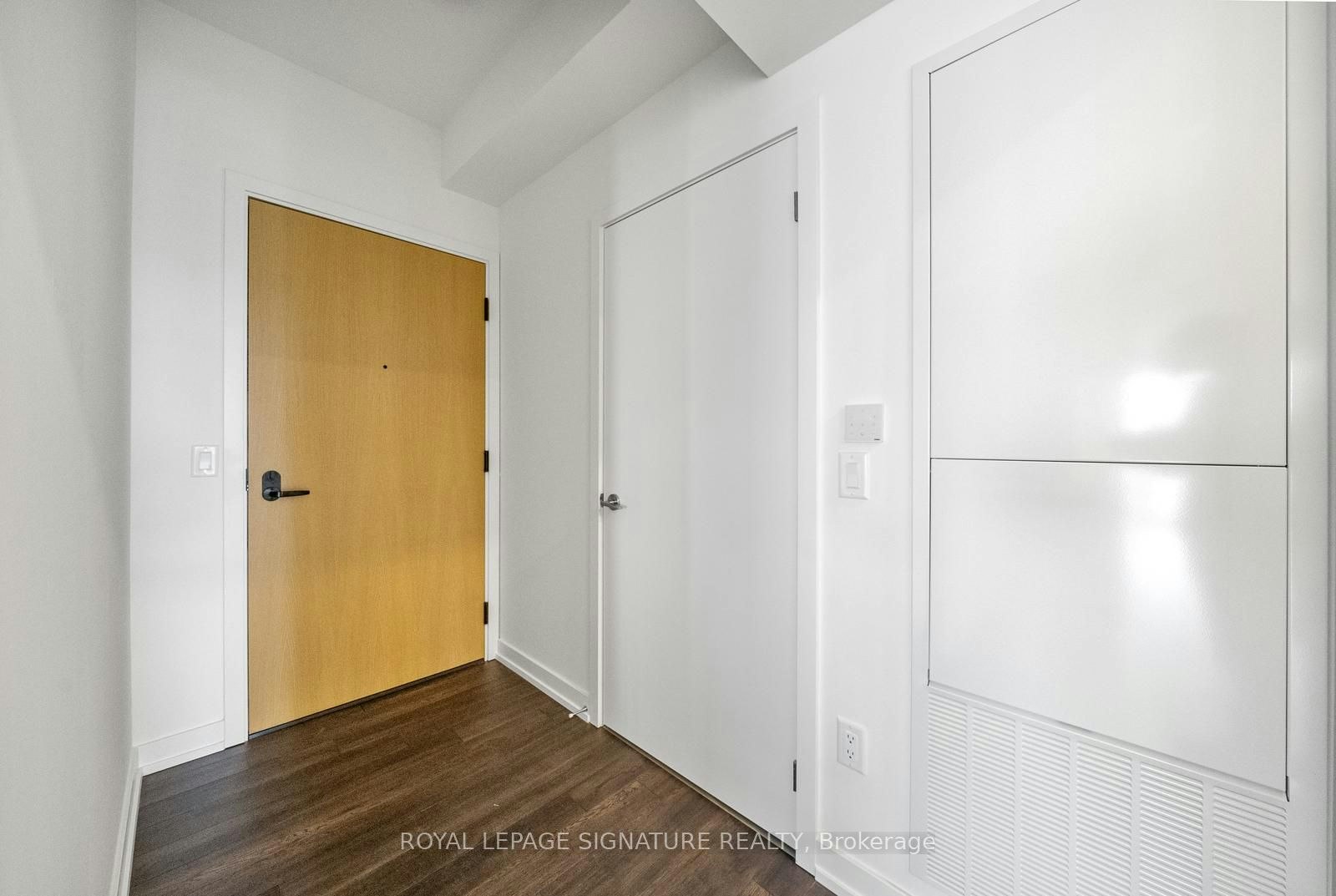 2207-89 Church Street, Toronto, ON, M5C 2G3 - 3