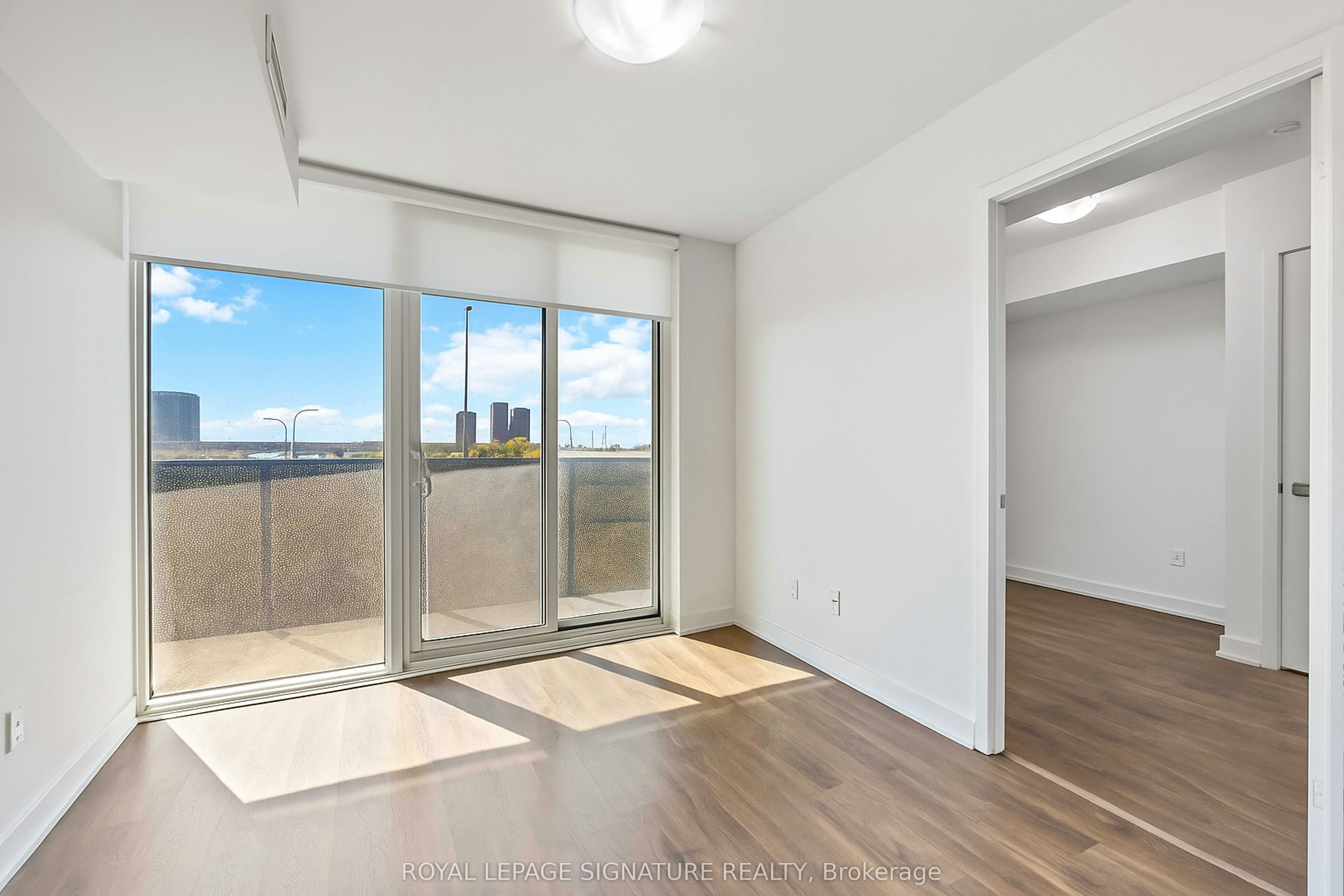 216-30 Tretti Way, Toronto, ON, M3H 0E3 - 12
