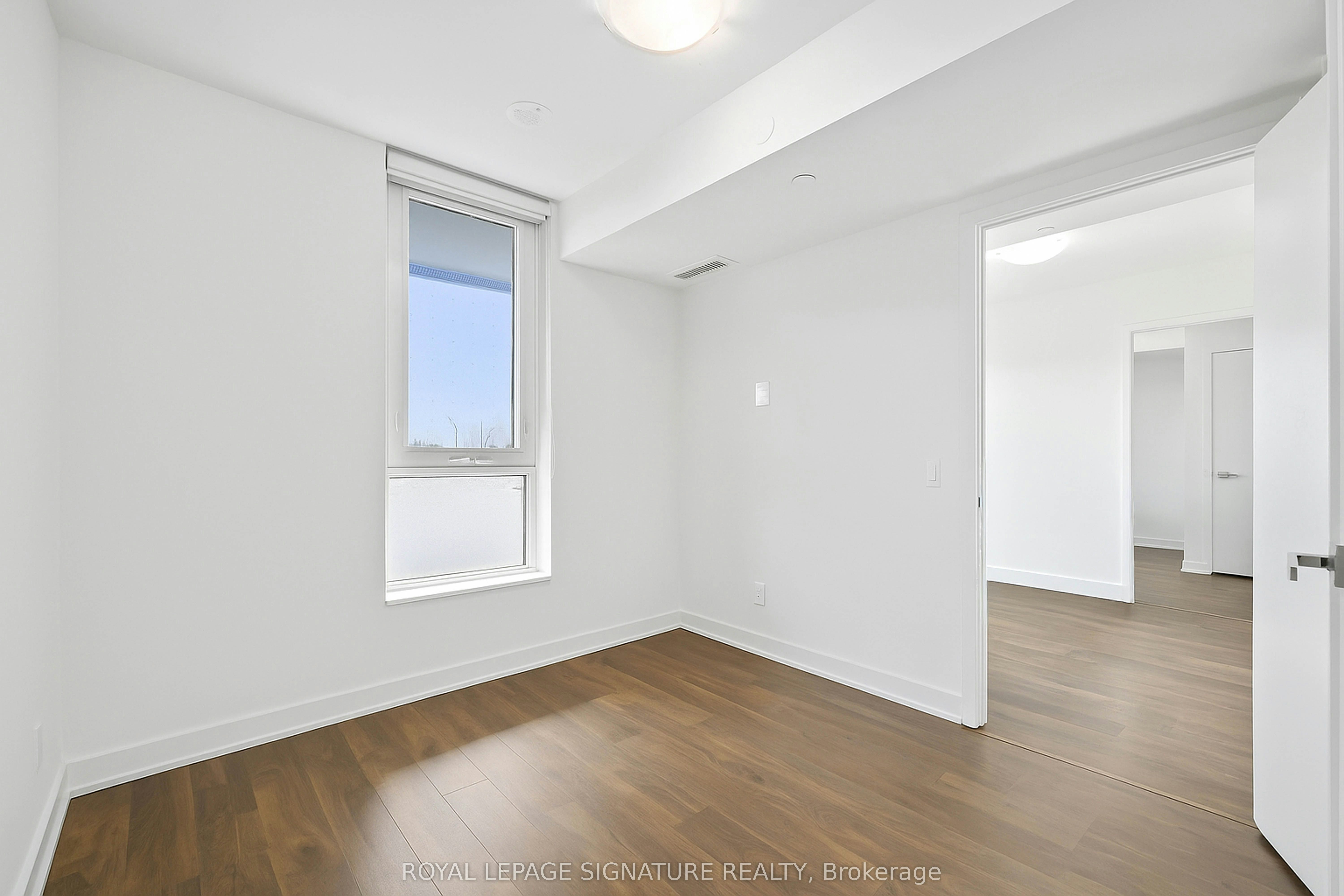 216-30 Tretti Way, Toronto, ON, M3H 0E3 - 21