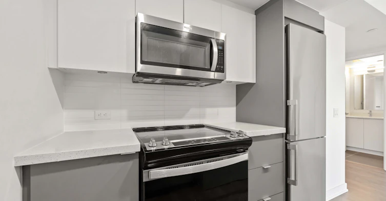 216-30 Tretti Way, Toronto, ON, M3H 0E3 - 17