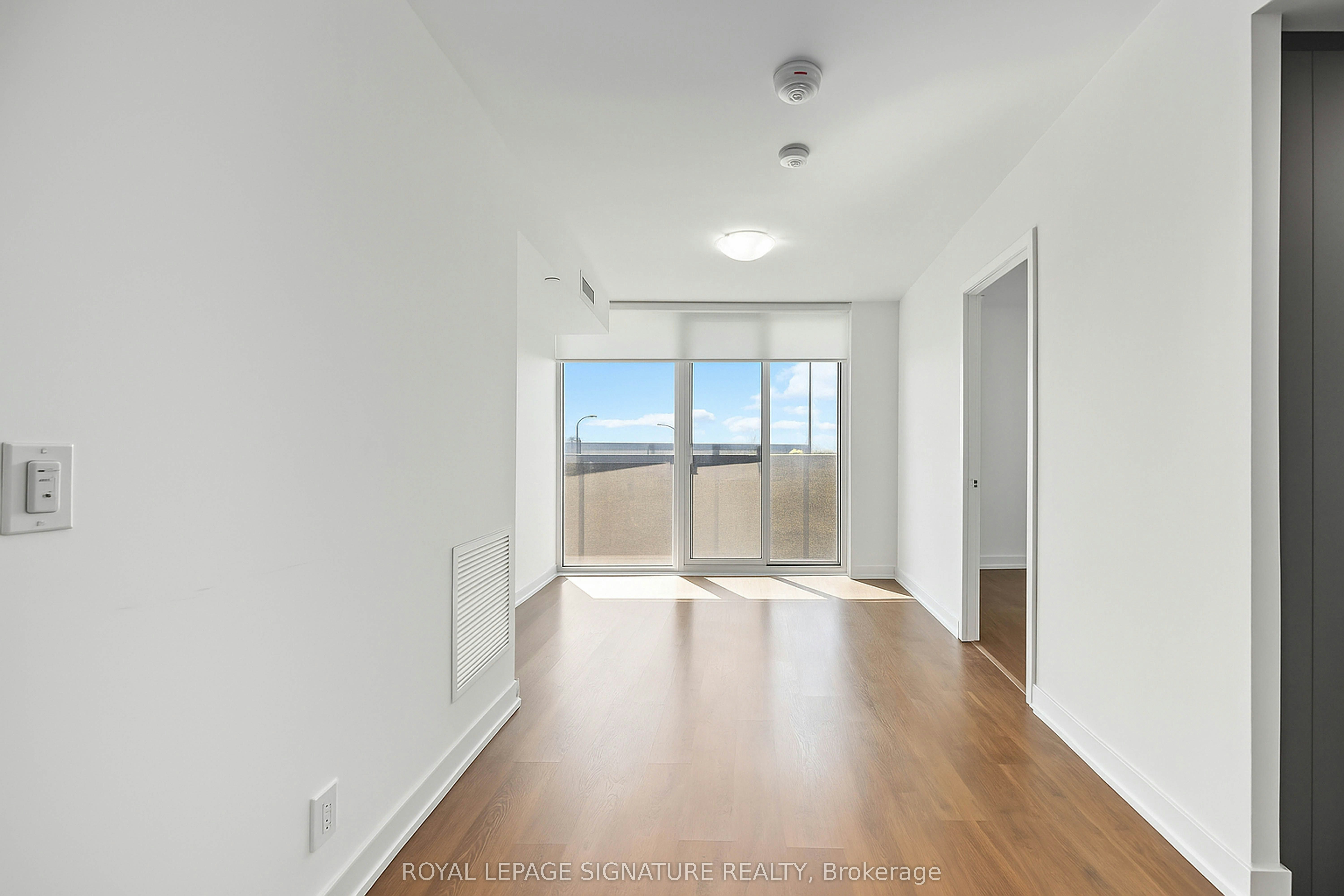 216-30 Tretti Way, Toronto, ON, M3H 0E3 - 8