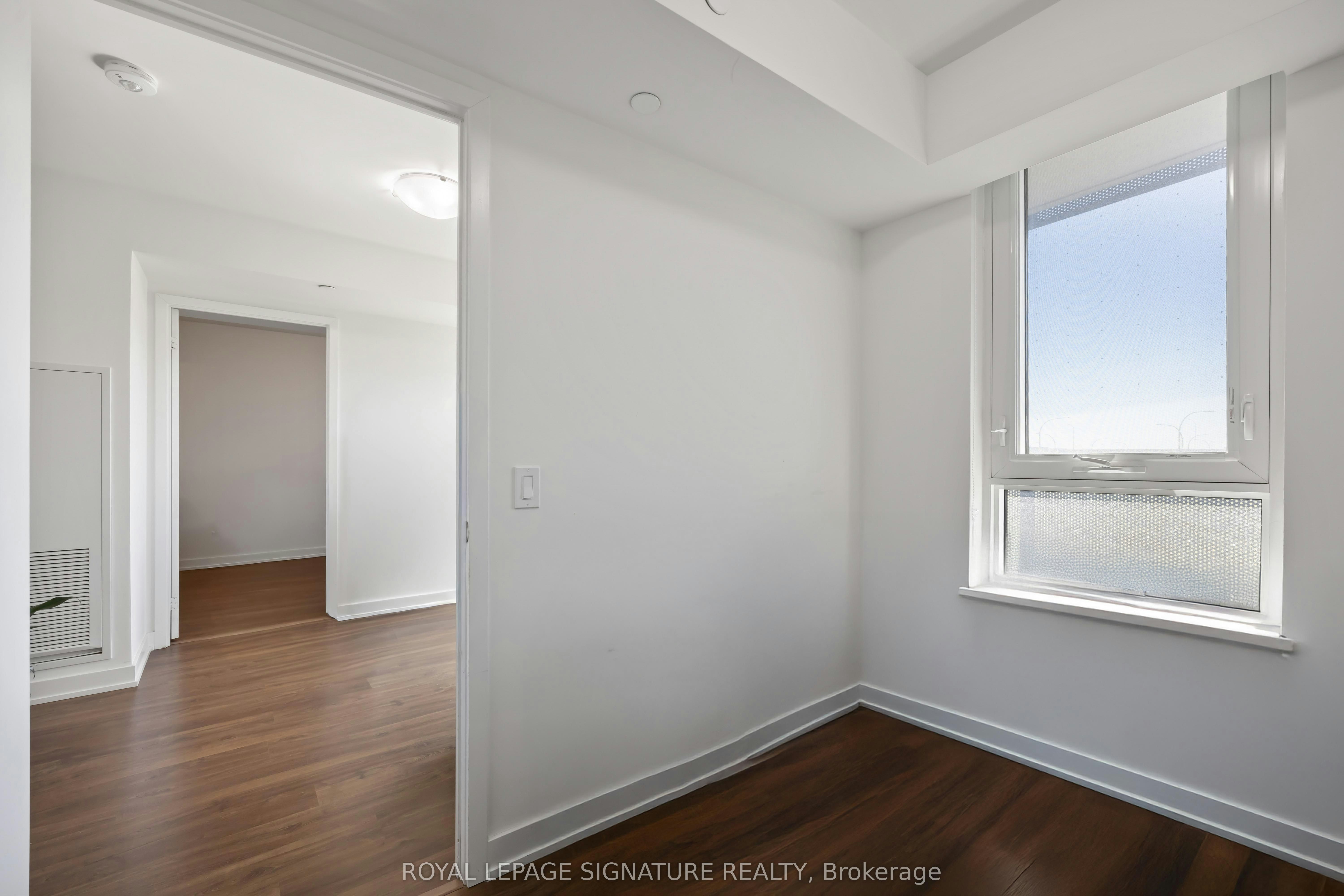 216-30 Tretti Way, Toronto, ON, M3H 0E3 - 27