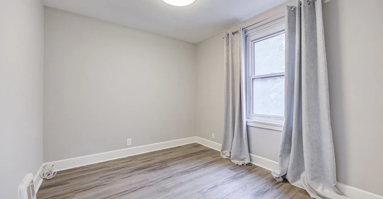 32 Oxton Avenue, Toronto, ON, M5P 1L9 - 12