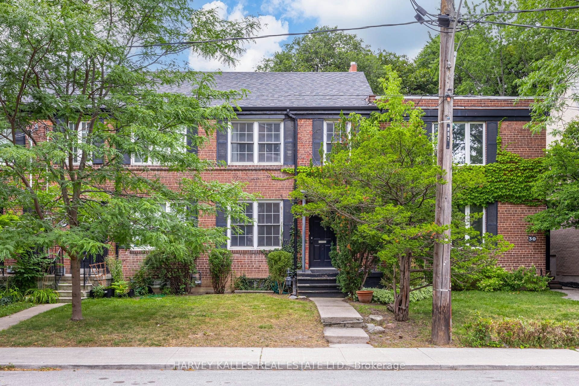 32 Oxton Avenue, Toronto, ON, M5P 1L9