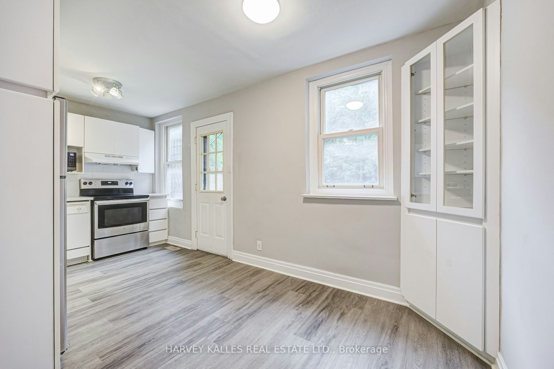 32 Oxton Avenue, Toronto, ON, M5P 1L9 - 6