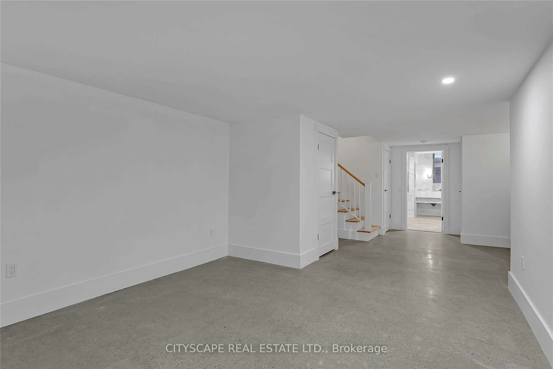 #2 Upper-180 Strachan Avenue, Toronto, ON, M6J 2S9 - 24