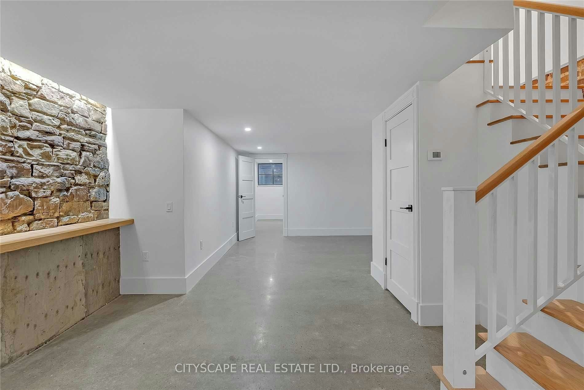#2 Upper-180 Strachan Avenue, Toronto, ON, M6J 2S9 - 20