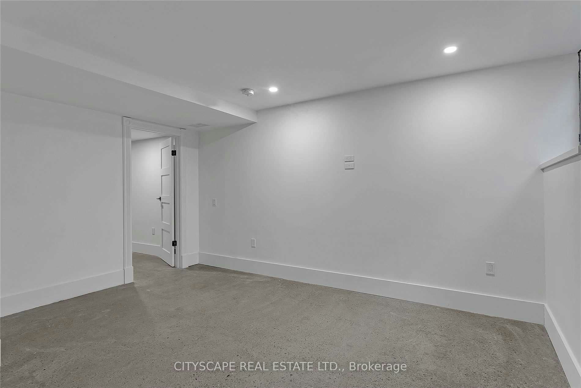 #2 Upper-180 Strachan Avenue, Toronto, ON, M6J 2S9 - 27