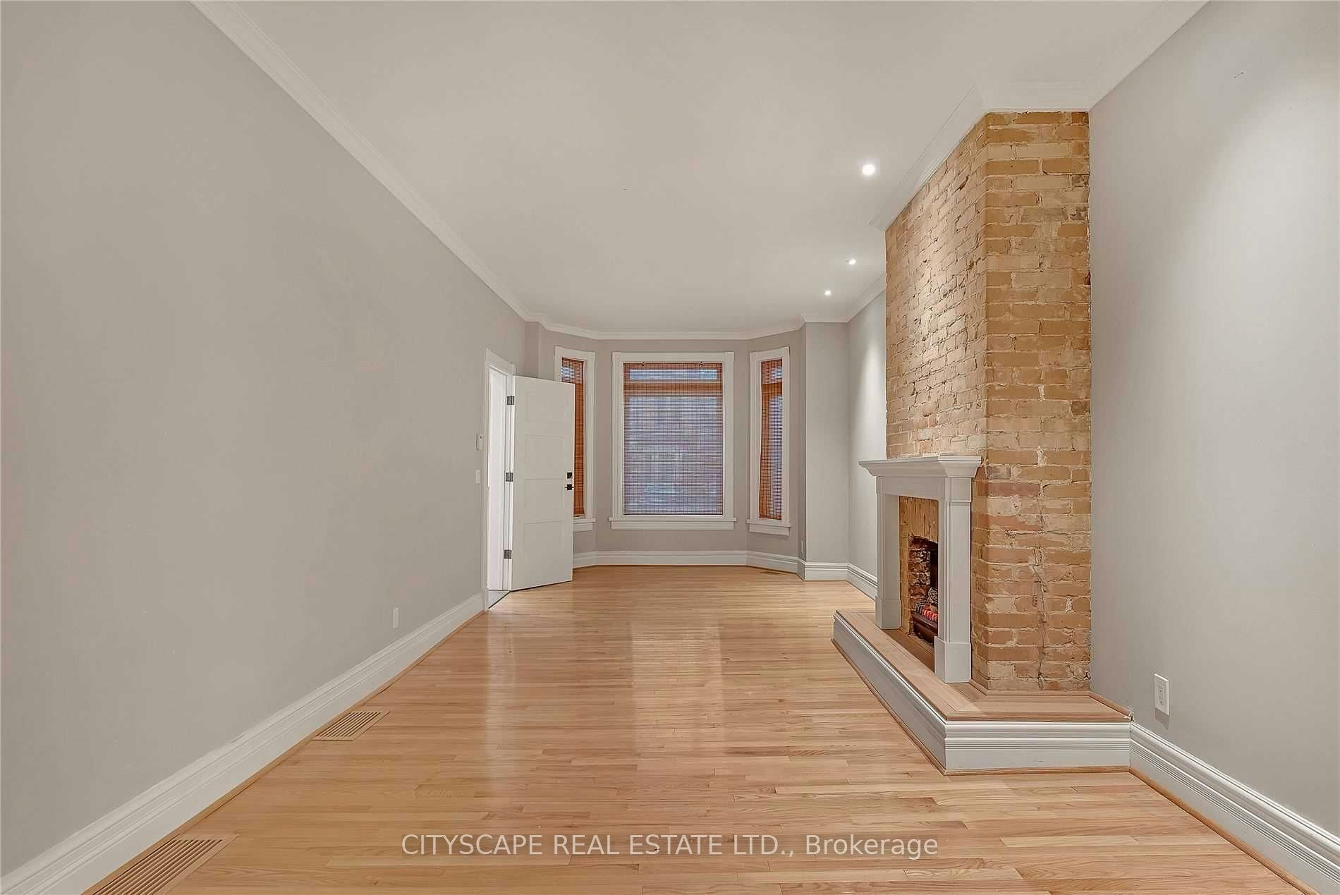 #2 Upper-180 Strachan Avenue, Toronto, ON, M6J 2S9 - 6