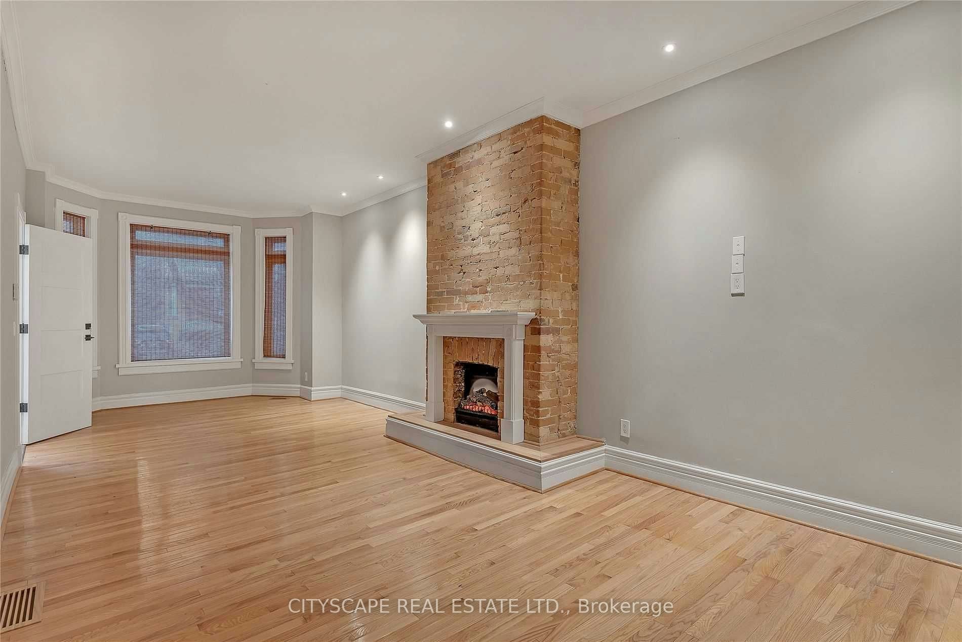#2 Upper-180 Strachan Avenue, Toronto, ON, M6J 2S9 - 7