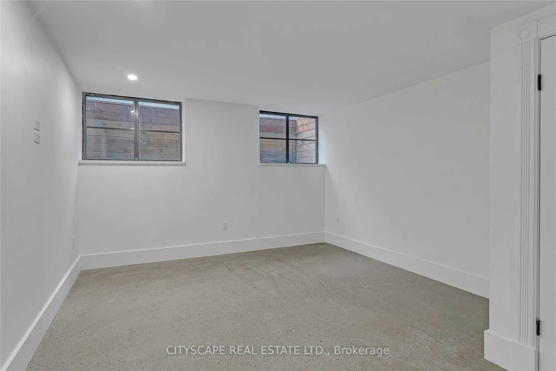 #2 Upper-180 Strachan Avenue, Toronto, ON, M6J 2S9 - 25