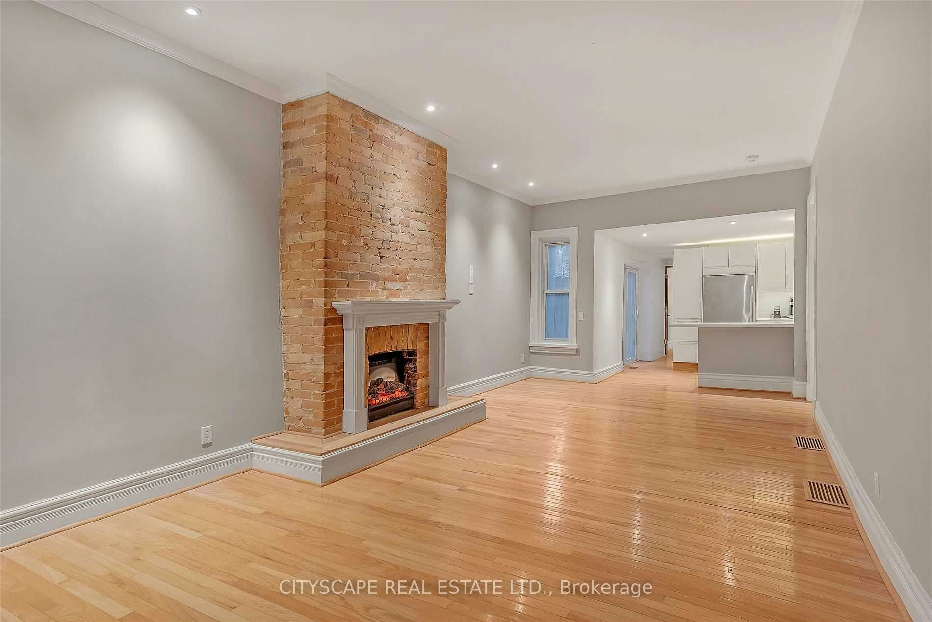#2 Upper-180 Strachan Avenue, Toronto, ON, M6J 2S9 - 4