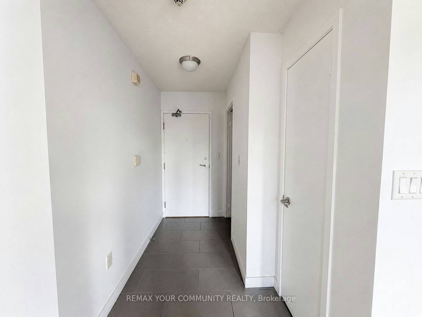 1103-15 Fort York Boulevard, Toronto, ON, M5V 3Y4 - 2