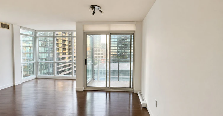 1103-15 Fort York Boulevard, Toronto, ON, M5V 3Y4 - 5