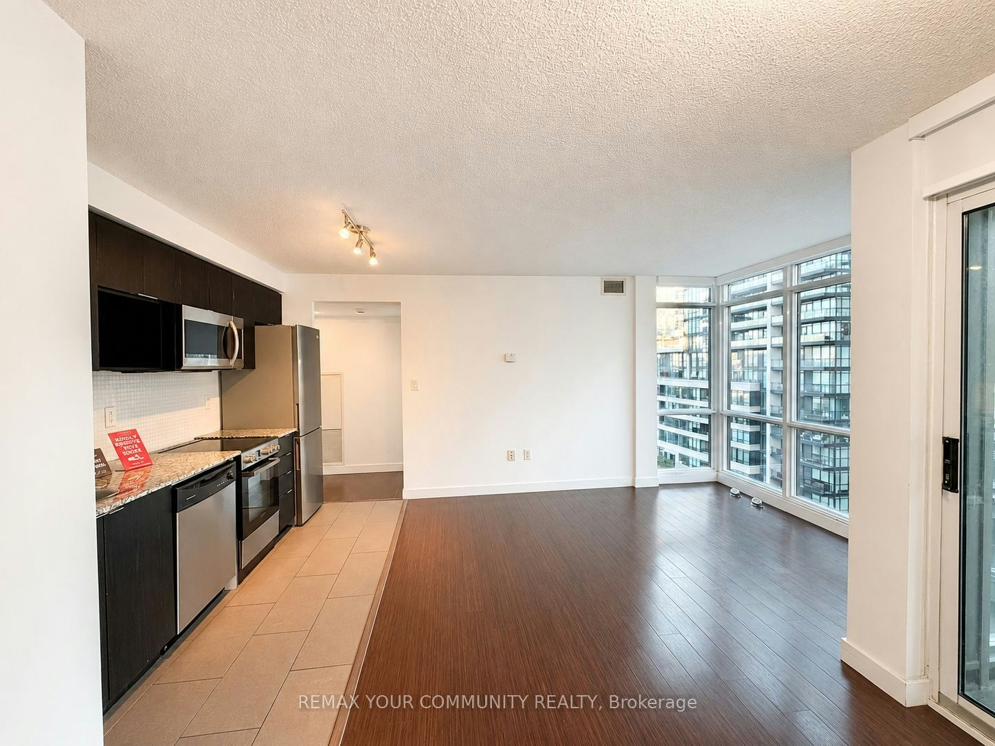 1103-15 Fort York Boulevard, Toronto, ON, M5V 3Y4
