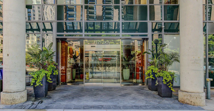 1907-1121 Bay Street, Toronto, ON, M5S 2B3 - 2