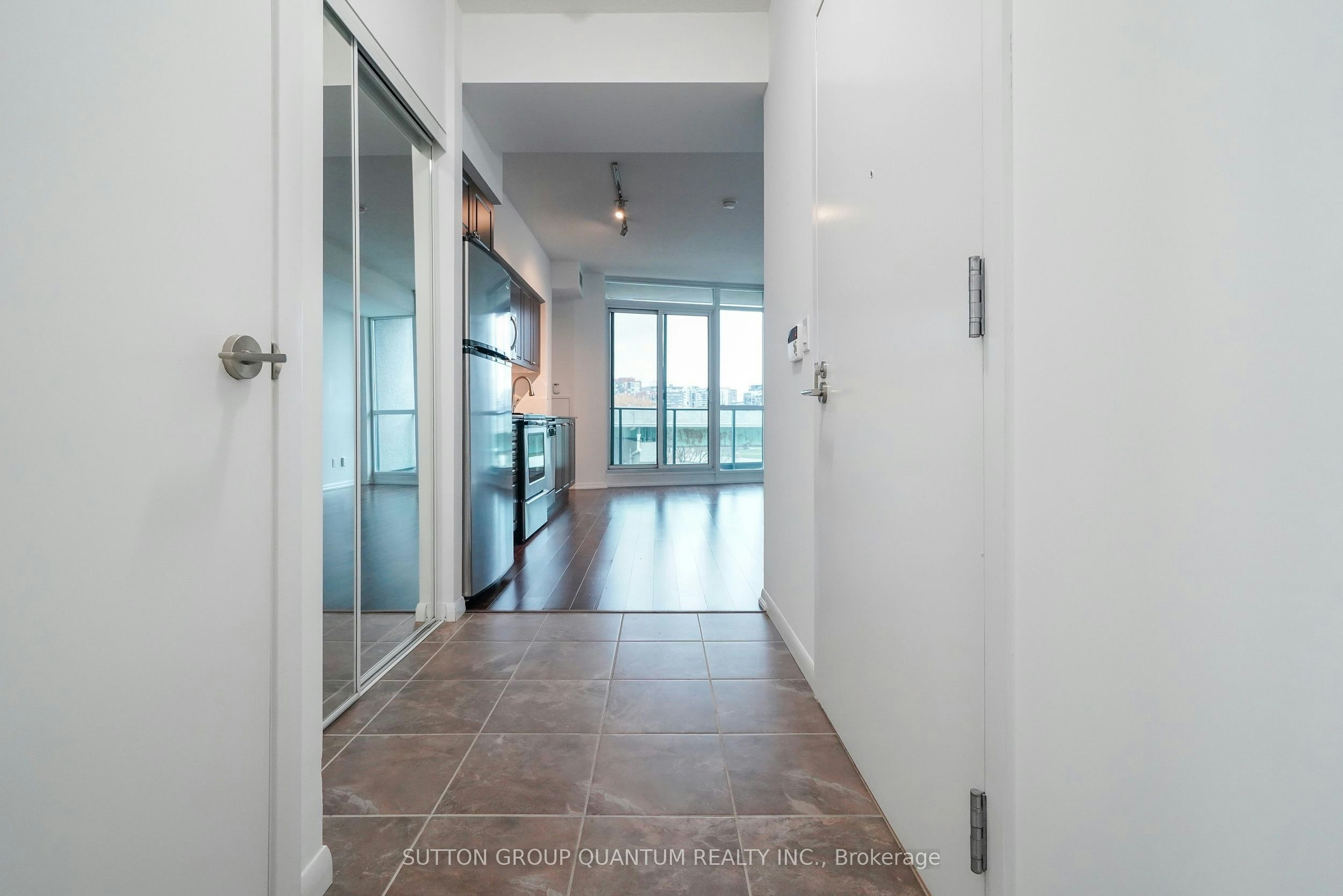 773-209 Fort York Boulevard, Toronto, ON, M5V 4A1 - 2