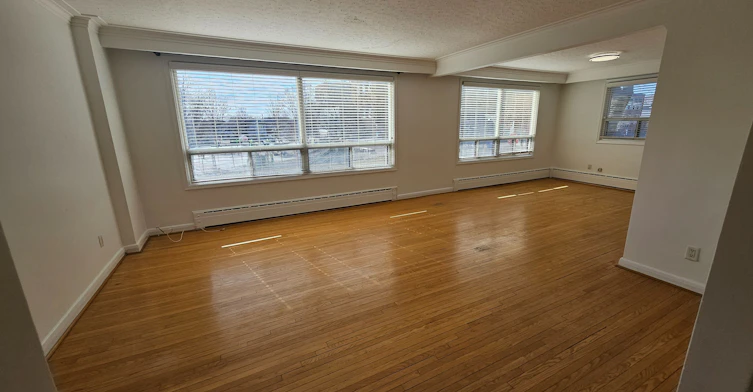 3-401 Winnett Avenue, Toronto, ON, M6C 3M2 - 18
