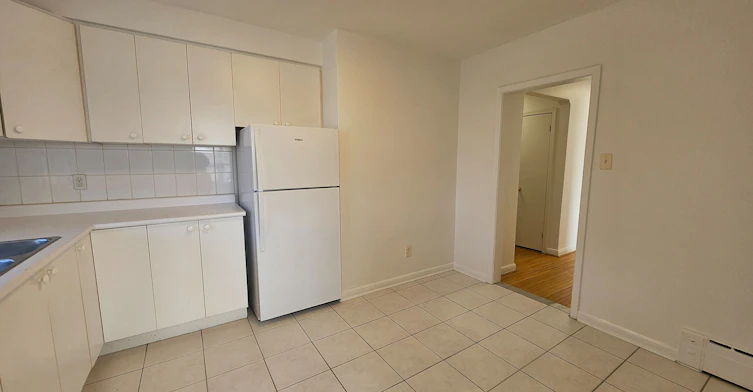 3-401 Winnett Avenue, Toronto, ON, M6C 3M2 - 16