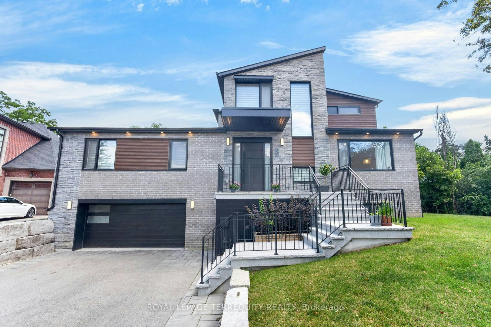 35 Tottenham Road, Toronto, ON, M3C 2J5
