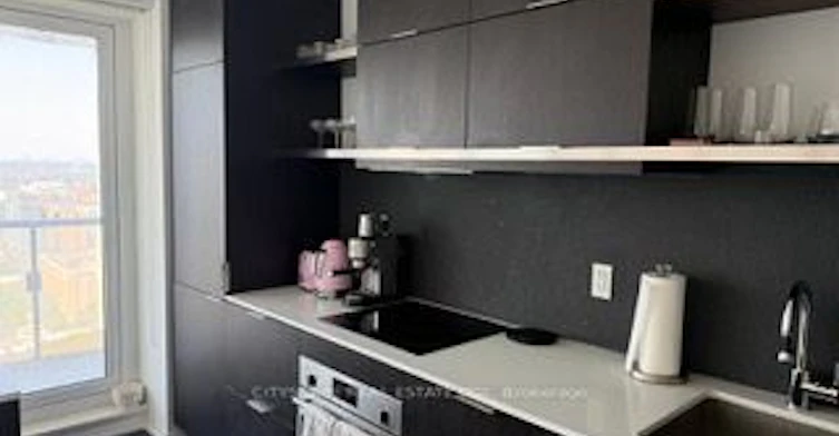 3510-197 Yonge Street, Toronto, ON, M5B 0C1 - 2