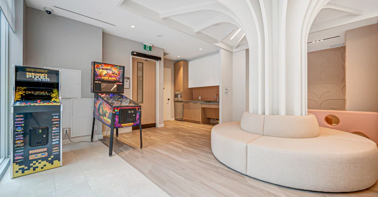 543-30 Dreamers Way, Toronto, ON, M5A 0Y7 - 40