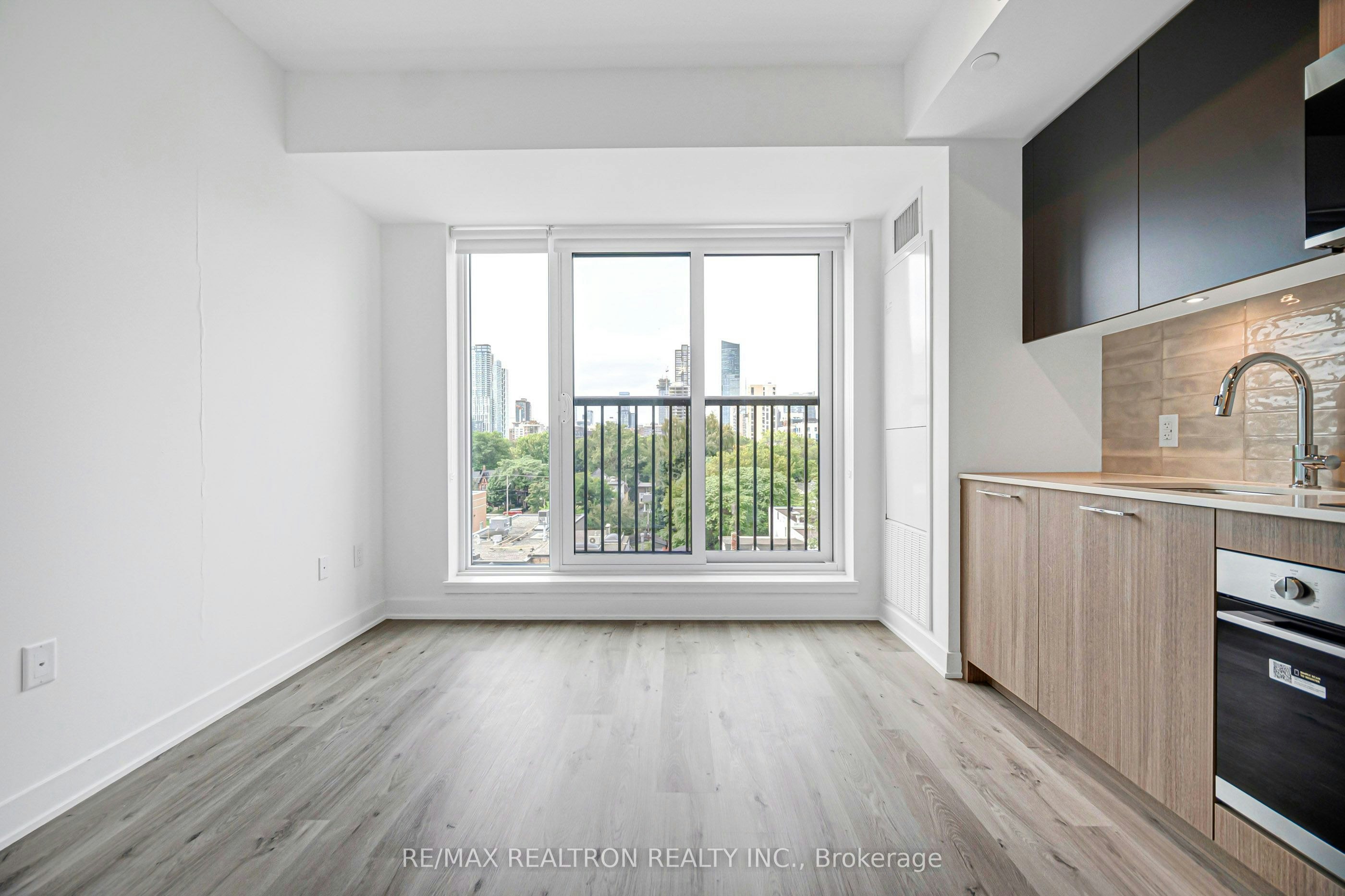 543-30 Dreamers Way, Toronto, ON, M5A 0Y7 - 28