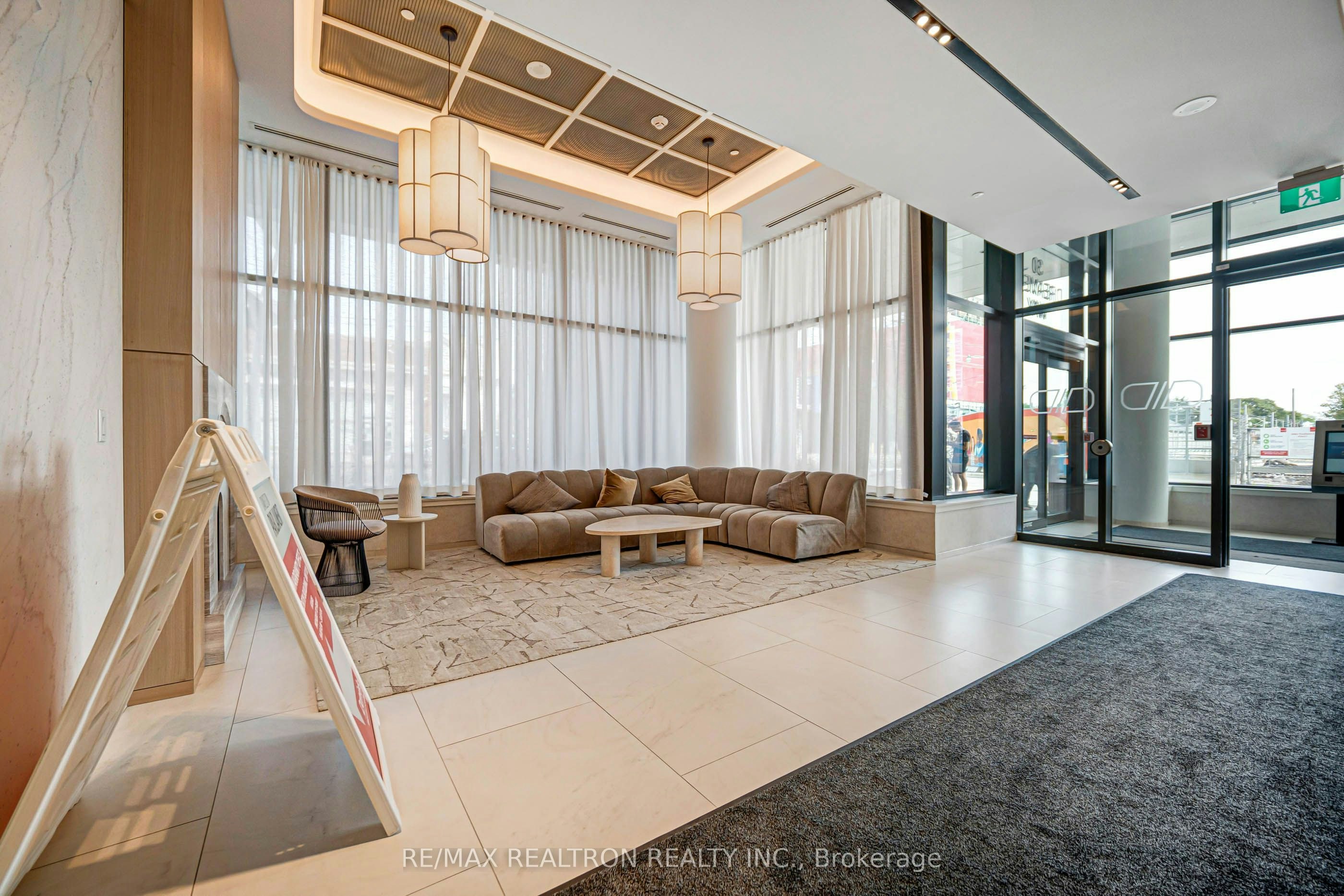 543-30 Dreamers Way, Toronto, ON, M5A 0Y7 - 3