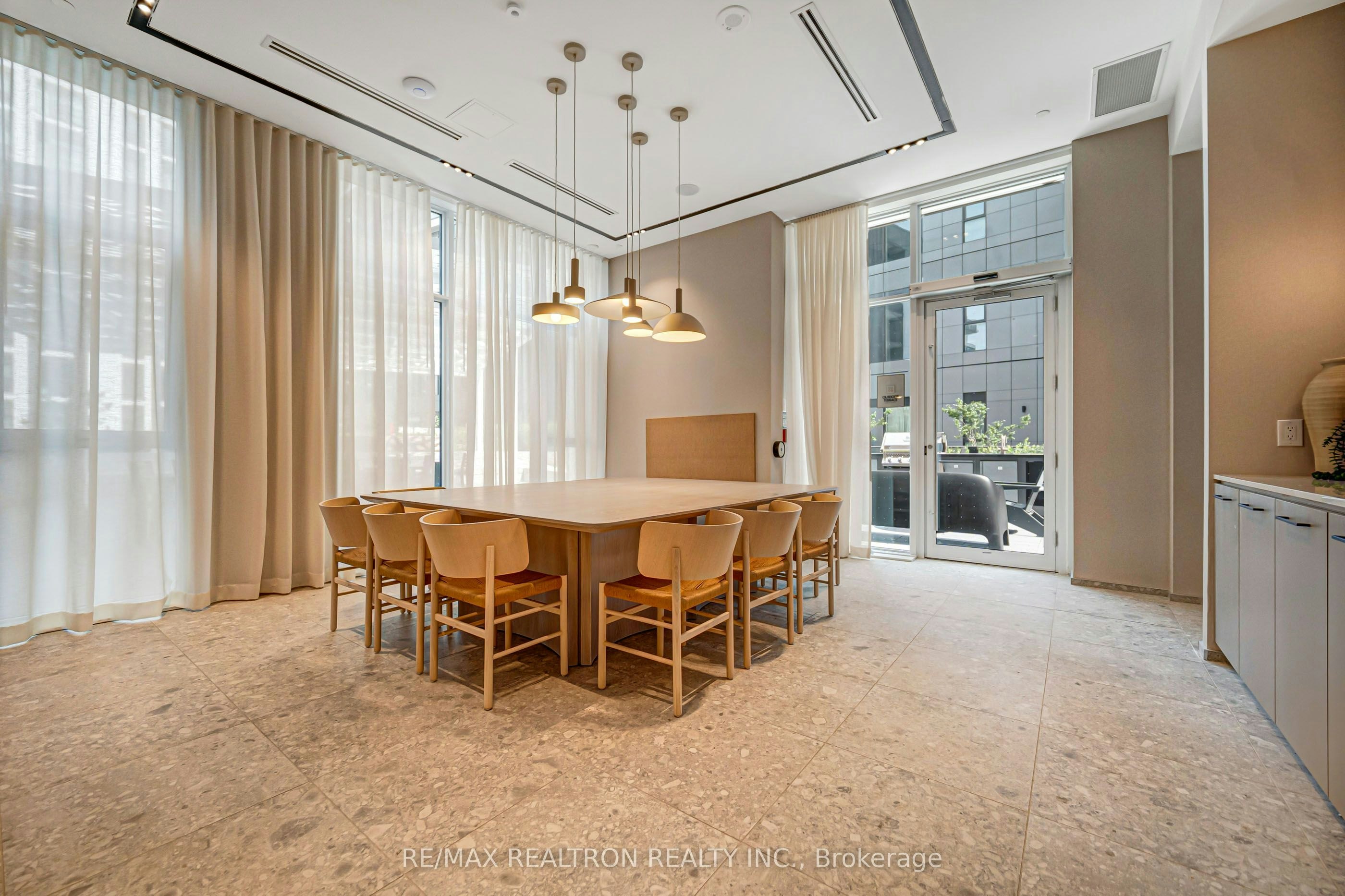 543-30 Dreamers Way, Toronto, ON, M5A 0Y7 - 47