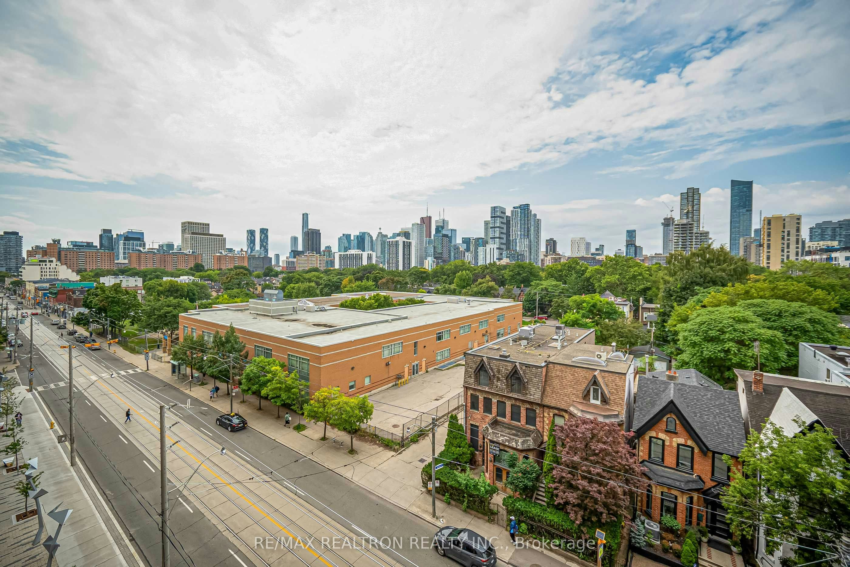 543-30 Dreamers Way, Toronto, ON, M5A 0Y7 - 32