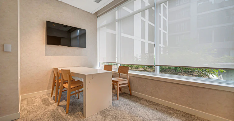543-30 Dreamers Way, Toronto, ON, M5A 0Y7 - 43