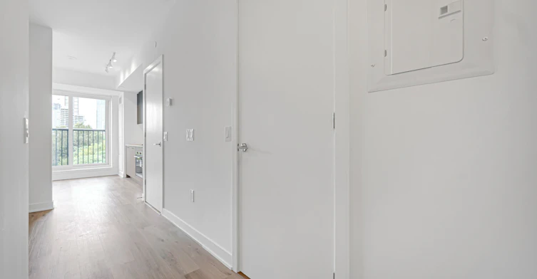 543-30 Dreamers Way, Toronto, ON, M5A 0Y7 - 8