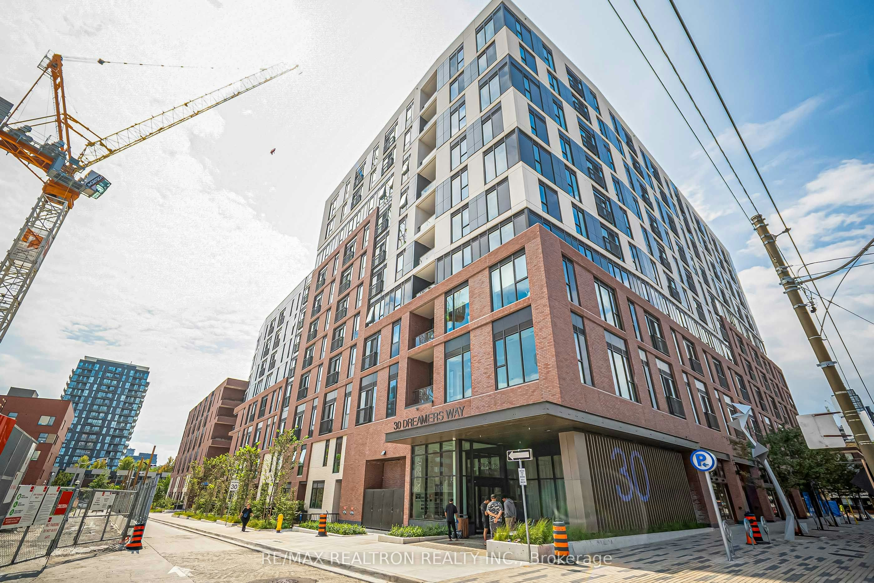 543-30 Dreamers Way, Toronto, ON, M5A 0Y7