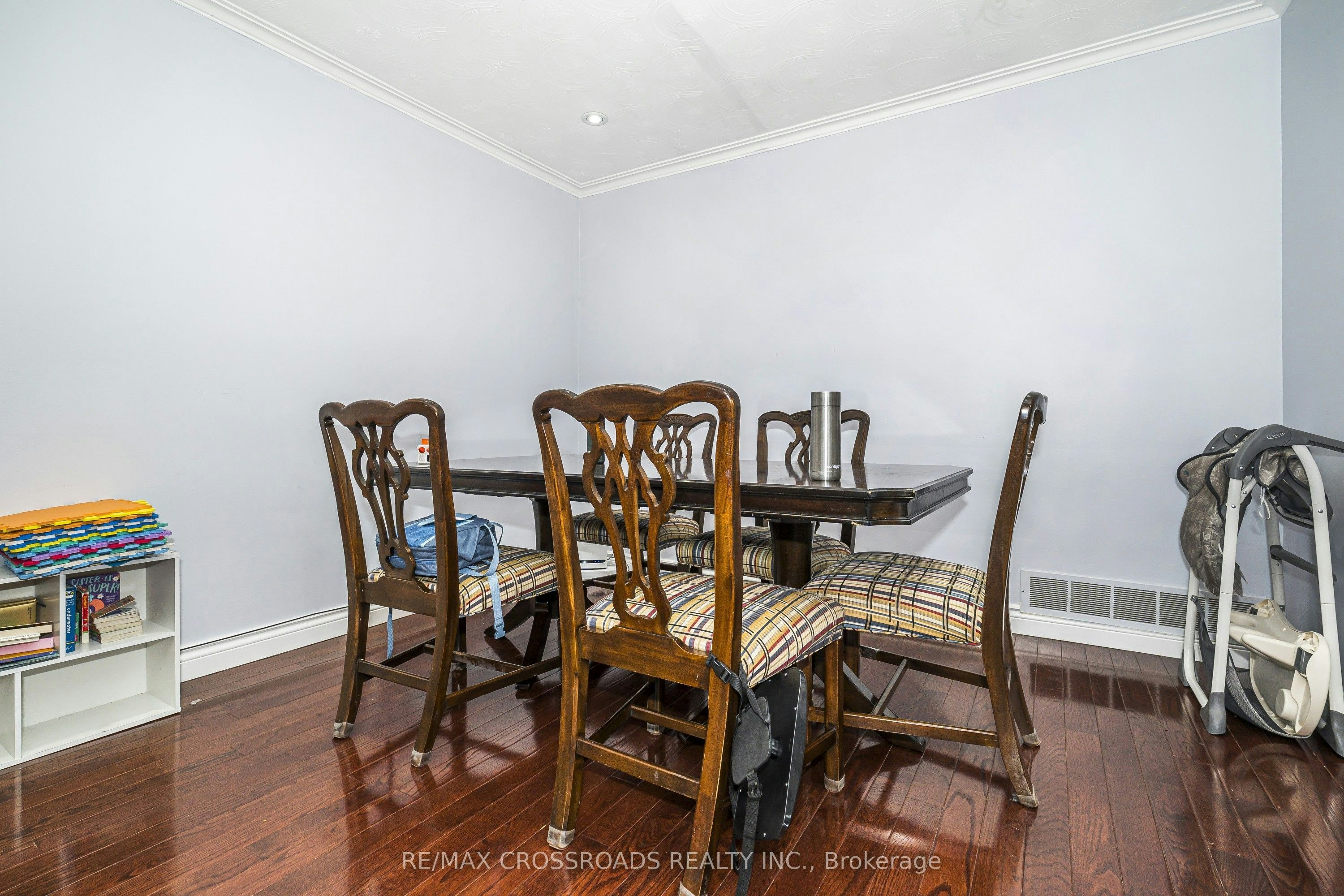 14 Reiber Crescent, Toronto, ON, M2H 1C4 - 6