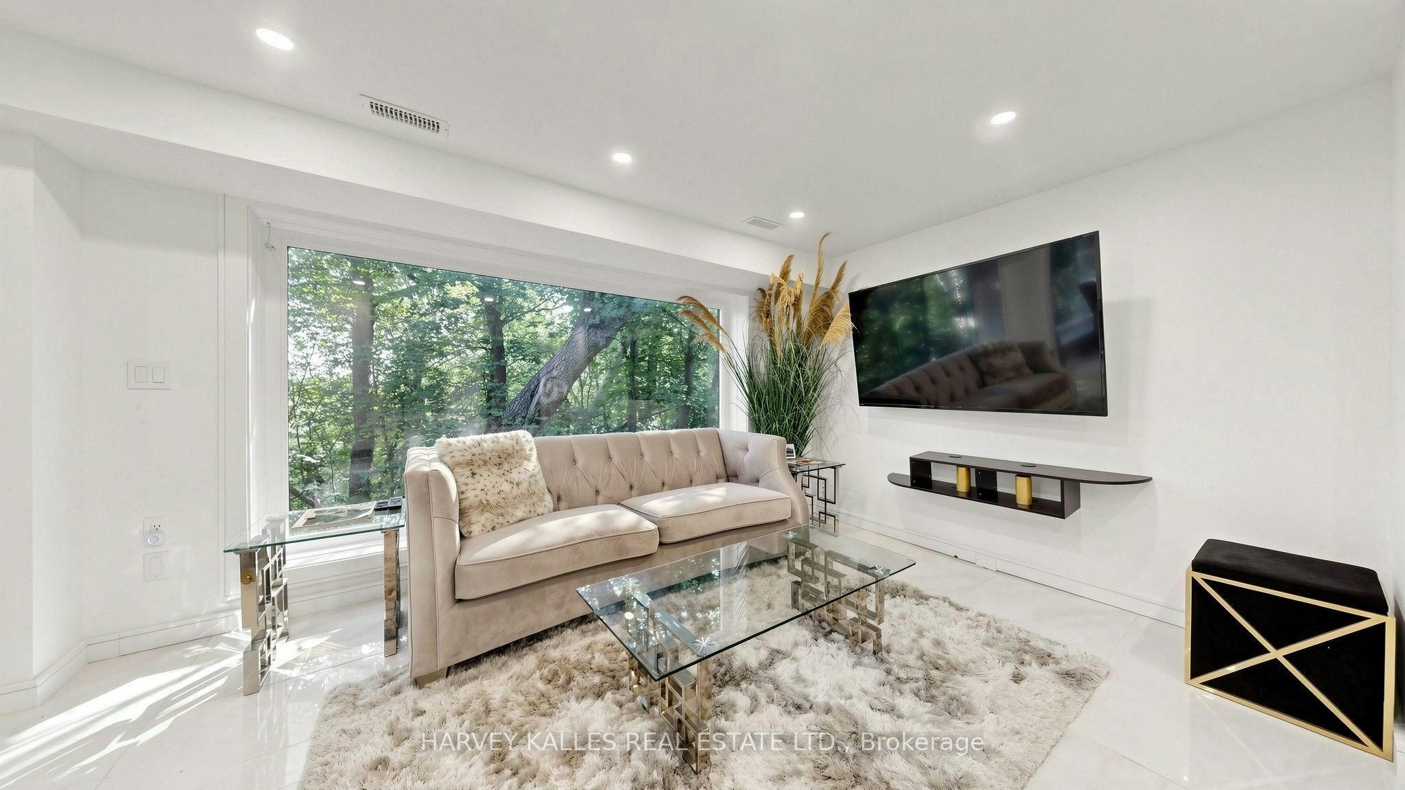 23A Donwoods Drive, Toronto, ON, M4N 2E9 - 9