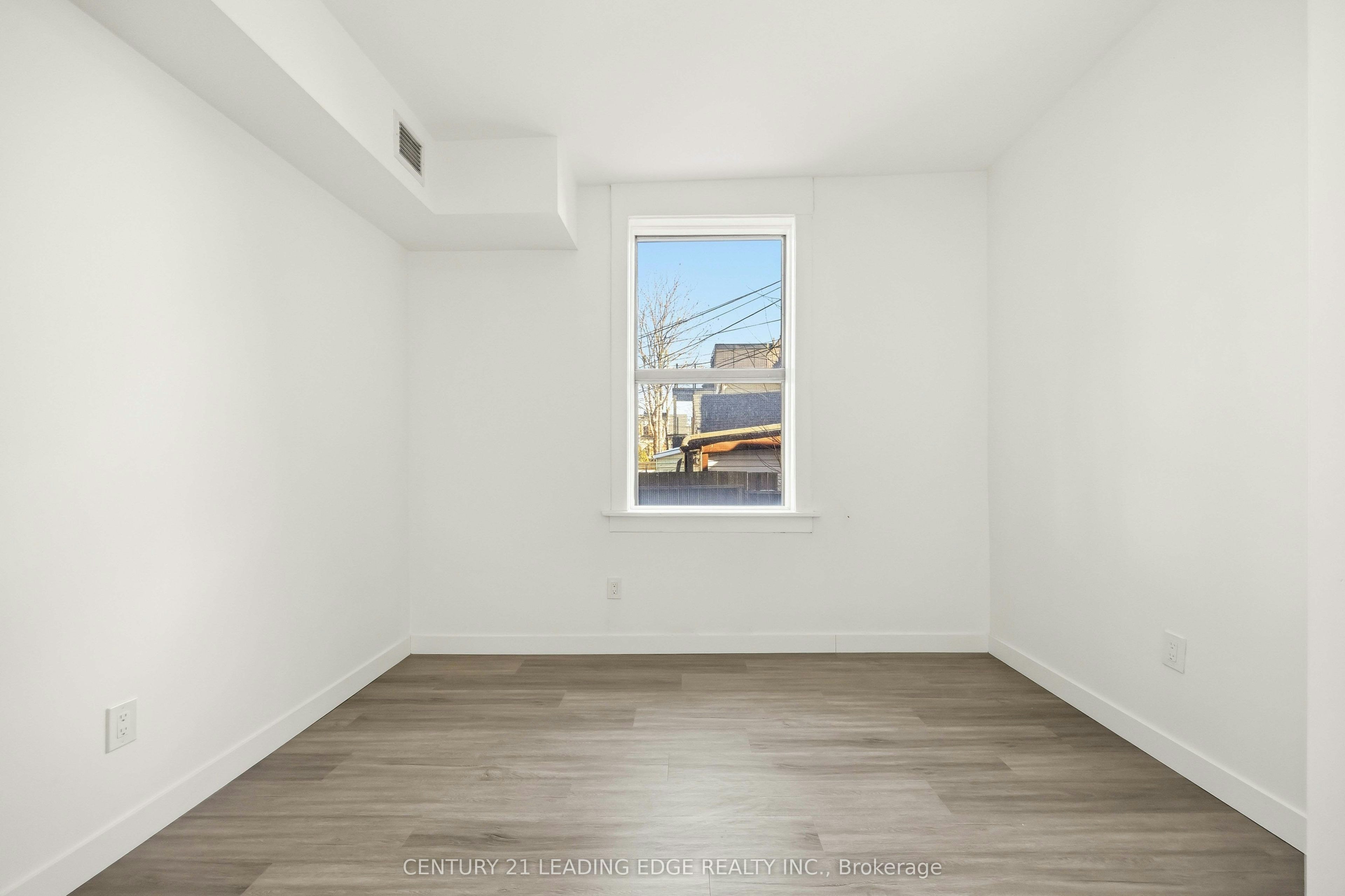 3-1 A Leonard Avenue, Toronto, ON, M5T 2P8 - 27