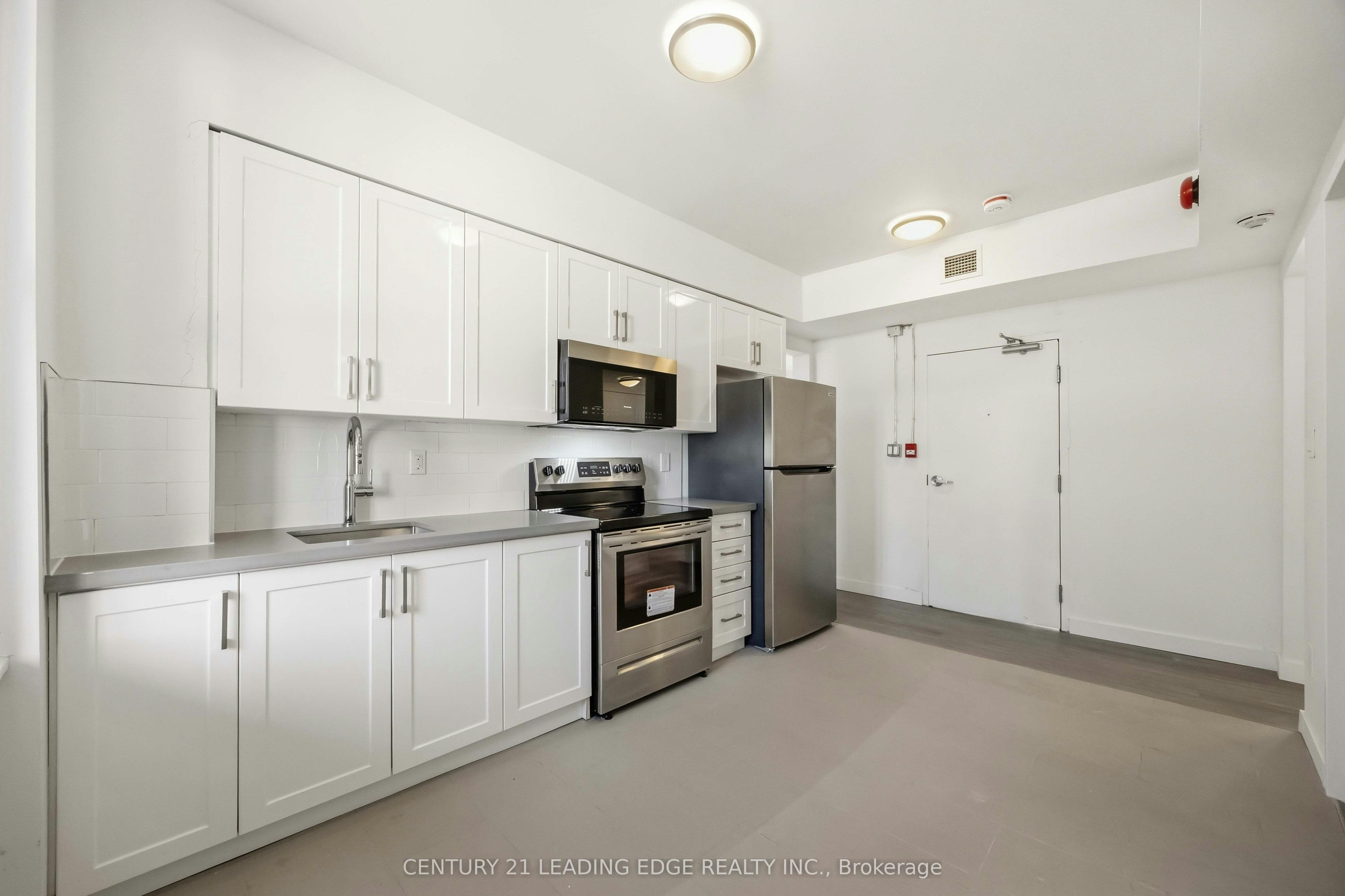 3-1 A Leonard Avenue, Toronto, ON, M5T 2P8 - 5