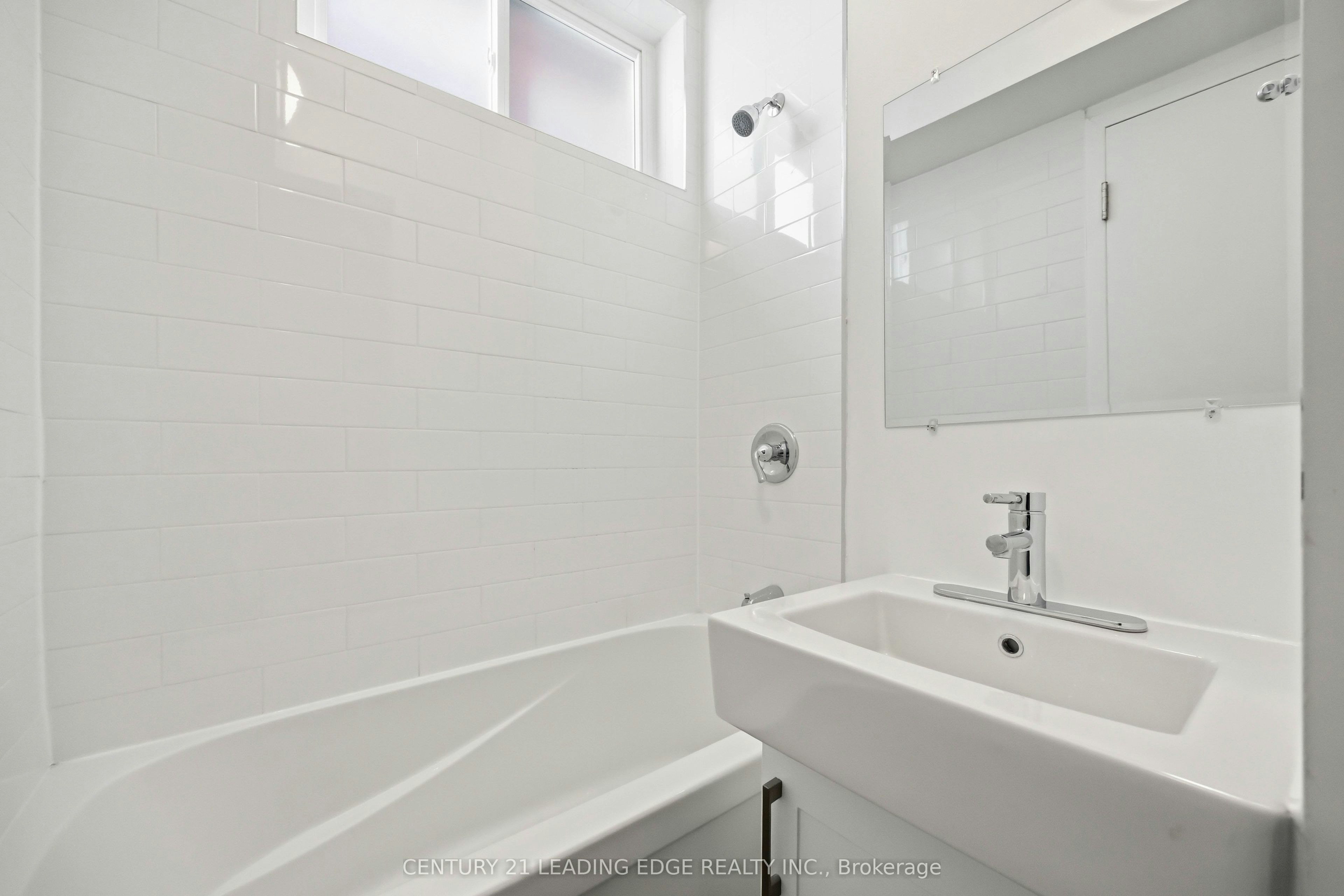 3-1 A Leonard Avenue, Toronto, ON, M5T 2P8 - 15