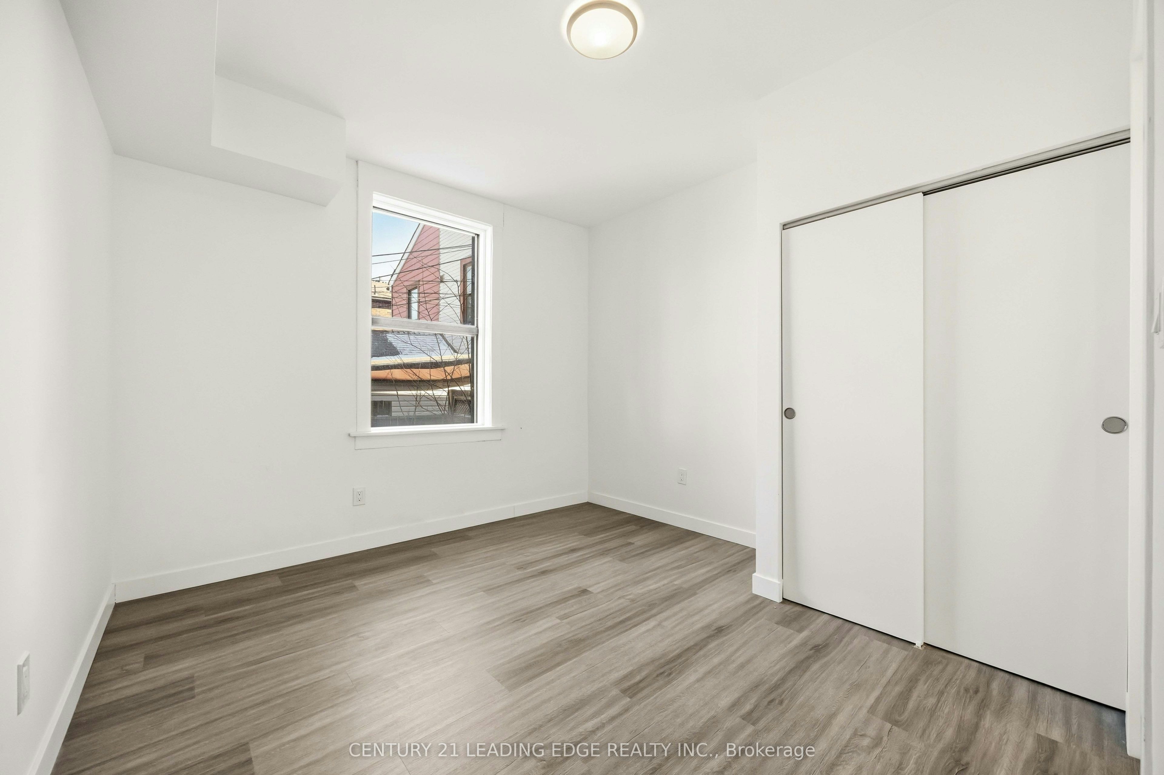 3-1 A Leonard Avenue, Toronto, ON, M5T 2P8 - 24