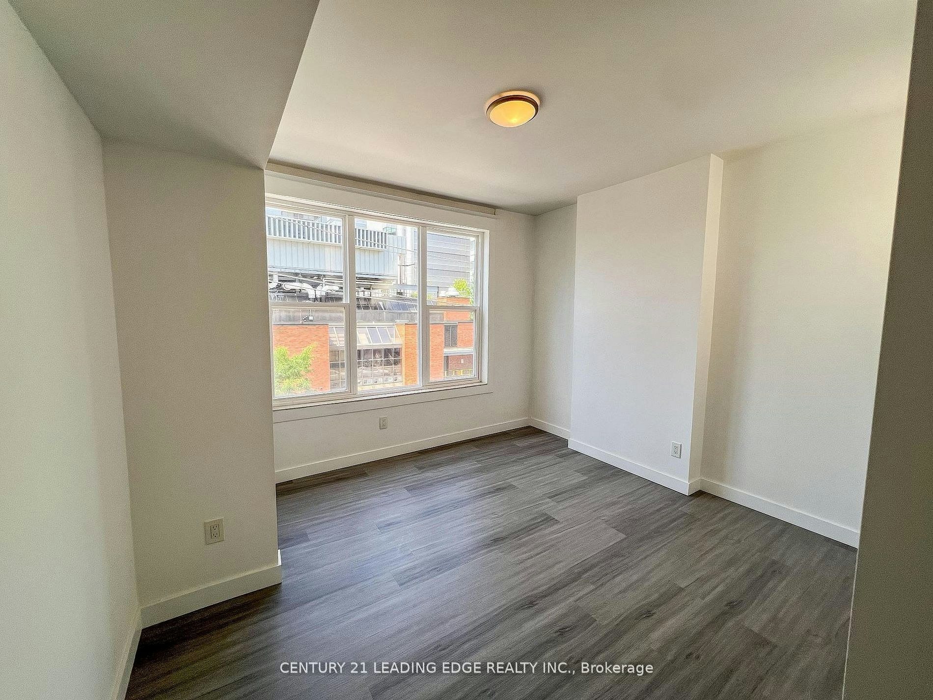 3-1 A Leonard Avenue, Toronto, ON, M5T 2P8 - 9