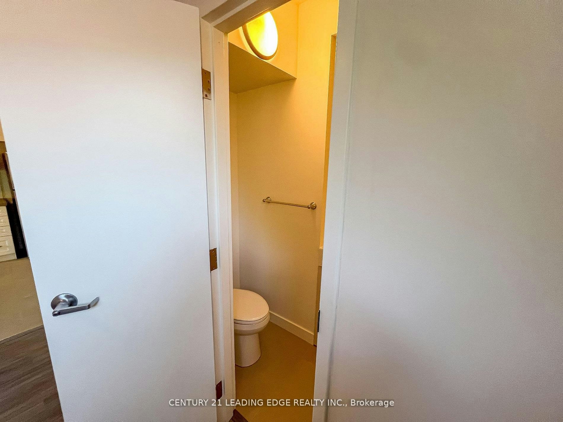 3-1 A Leonard Avenue, Toronto, ON, M5T 2P8 - 11