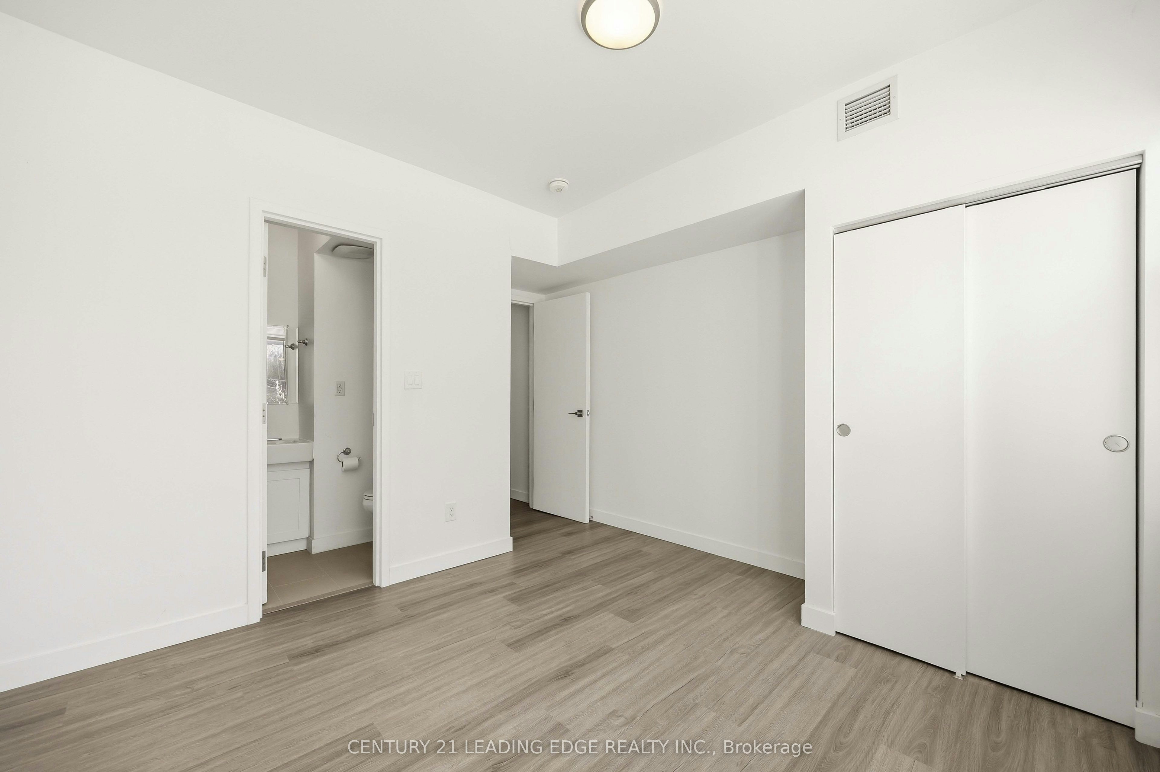 3-1 A Leonard Avenue, Toronto, ON, M5T 2P8 - 13