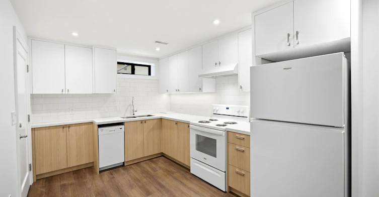 1-220 Hillhurst Boulevard, Toronto, ON, M5N 1P4 - 3