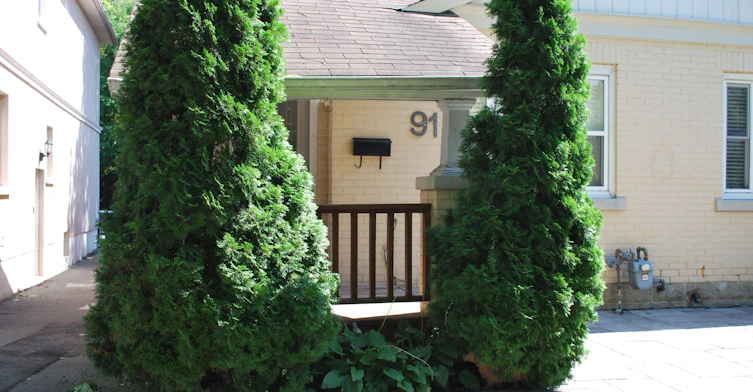 91 Rumsey Road, Toronto, ON, M4G 1P1 - 2