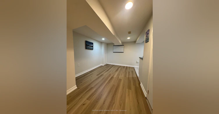 91 Rumsey Road, Toronto, ON, M4G 1P1 - 24
